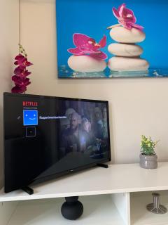 F K Apartments - Artemida - 1