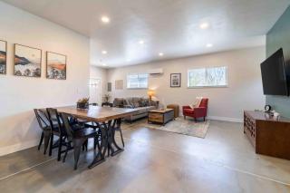 Morrison Getaway - 2BR House BBQ Free Parking - Morrison - 2