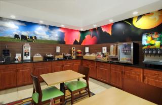Fairfield Inn & Suites Colorado Springs South - 8
