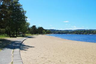 Newly renovated Villa by the beach, beatiful garden and free parking - 2