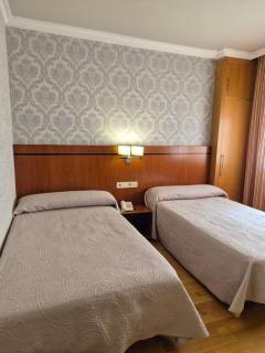 Hotel HHB Pontevedra Confort - Pontevedra - 2