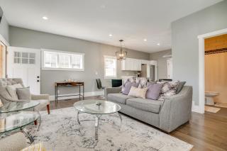 Pet-Friendly Minneapolis Home about 6 Mi to Dtwn! - Minneapolis - 6