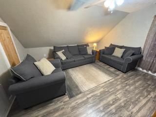 Spacious Rustic Downtown Market St 1 Bedroom Apt, Sleeps Up to 5, Steps to Honeywell & Eagles Theatre - Wabash - 6