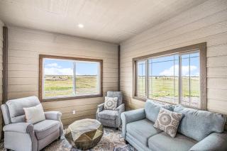 Ayu Ranch Panoramic Views Hot Tub - Cheyenne - 1