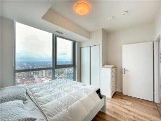 Elegant & Bright Condo - Kitchener - 5