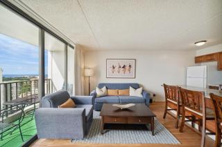 High Floor Oceanview Escape with Full Kitchen - Steps to Waikiki and Diamond Head Views, Free Parking (12705) - Honolulu - 8