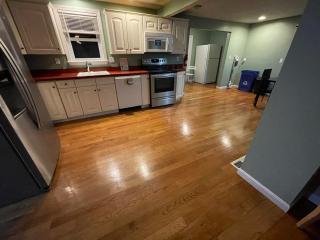 Spacious 5-bedroom house with WiFi, AC in delightful Rockland - Rockland - 1