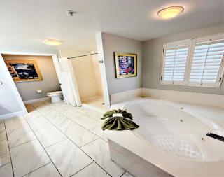 14th Floor 2 BR Resort Condo Direct Oceanfront Wyndham Ocean Walk Resort Daytona Beach 1401 - Daytona Beach - 1