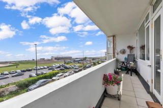 Ocean Stay With Direct Seaviews By My Getaways - Lancing - 5