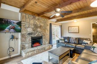 Bring a Pet Secluded Cobbly Nob Resort Home - Gatlinburg - 3