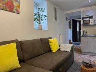 2-room flat with private entrance & privat parking - 1