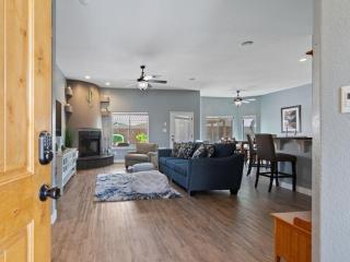 Beautiful Desert Oasis Villa with Pool - Yuma - 6
