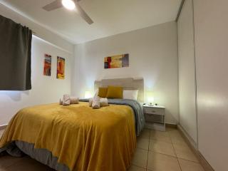 UN DORMITORiO EN EL CENTRO DE NEUQUEN CERCA DE TODO - 0
