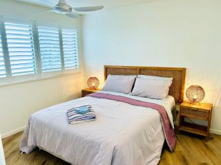 Campbells Cove Unit 11 - Caloundra - 2