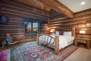 Moose Drool Lodge - 8
