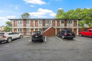 Cozy 2 Bedroom with Serene Ambiance - Atlanta - 9