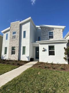 Beautiful Brand New Waterfront Retreat!1689St - 9