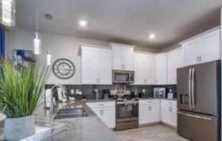 Beautiful Brand New Waterfront Retreat!1689St - 1