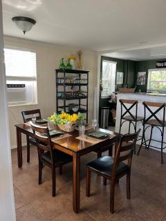 Bellas Bungalows - Lake Placid - 9