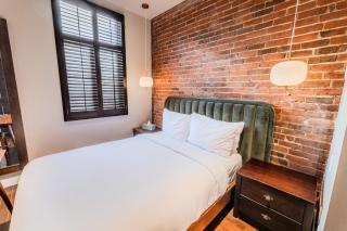 Self Check-In Boutique Hotel - Quartier latin - Room 202 - Montreal - 5