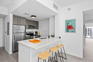 Stunning 2BD 2BA High-Rise Condo in Downtown Miami with Amazing Views - Miami - 6