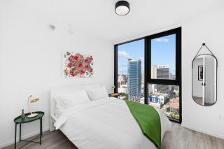 Stunning 2BD 2BA High-Rise Condo in Downtown Miami with Amazing Views - Miami - 4