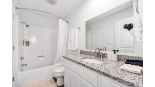 Cozy 2BD Near Walmart HQ with Long Stay Savings - 2