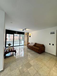 Laureles Apt1 AC, in the World's Coolest Neighborhood - Medellín - 3