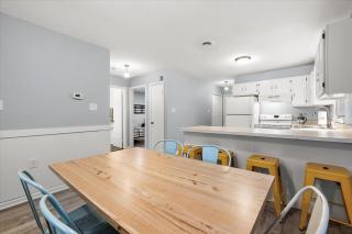 Family Friendly 2BR Condo with Large Balcony, Partial Ocean Views - Ocean City - 9