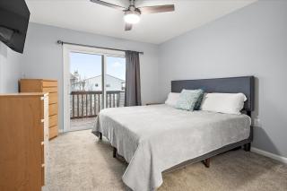 Family Friendly 2BR Condo with Large Balcony, Partial Ocean Views - Ocean City - 3