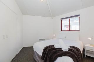 Snowdome 4 3 Poly Cow Lane - Jindabyne - 4
