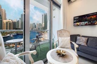 Classic Charm a Studio with Iconic Marina Views - Dubai - 3