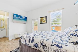 Lion of the Beach - 4