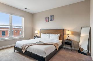 CozySuites - Penrose On Mass with pool and parking #13 - 8