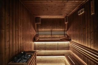 QUARTZ Luxe 1-Bed at Nobles Tower, Near Downtown - 4