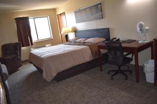 Heartland Hotel & Suites - Rock Valley - 1