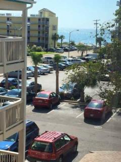 *DELIGHTFUL COZY BEACH RETREAT*Pool, Steps to the Sand*H32 - Myrtle Beach - 4