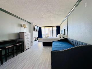 Lovely Beach View Condo,King,Pool,FREE Tickets,M11 - Myrtle Beach - 9