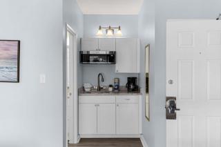 *FRESH NEW*OCEAN VIEW*Pool*KING Bed*Hot Tubs*Approved Dogs*F24 - 5