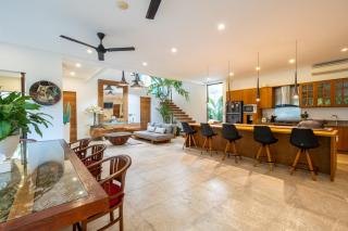 Luxury Villa Canggu Centre - 200m From Echo Beach! - Canggu - 7