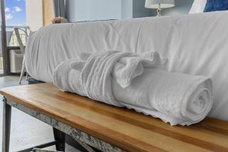 *BEACH, COMFY, SUNNY* *Great Pools, Hot Tubs, Lazy Rive & More*S44 - 1