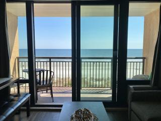 *OCEANFRONT RETREAT*King Bed *Great Pools, Hot Tubs+++*O41 - Myrtle Beach - 9