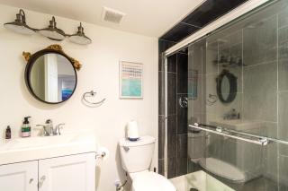 Beach Vibe Studio - Red Bank - 3