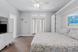 Walk to Santa Rosa Beach 30A Home w Private Pool Balcony Open Living Spaces - Santa Rosa Beach - 4