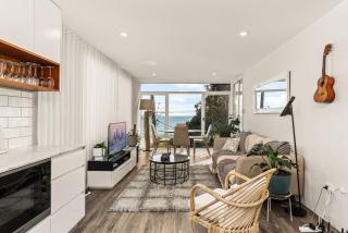 Bright Coolangatta Stay with Stunning Ocean Views - Gold Coast - 5