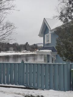 Charmant chalet sur les berges de la rivière Rouge - - 2