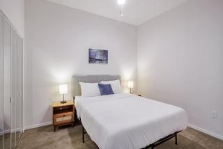 CozySuites Sky Central Rooftop Pool #3 - Cincinnati - 5