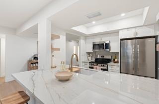 Opulent Old Town Scottsdale Condo | Pool | Yard! - 1