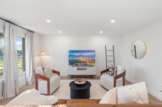 Opulent Old Town Scottsdale Condo | Pool | Yard! - 4