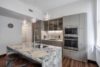 CozySuites Sky Central #5 - 5